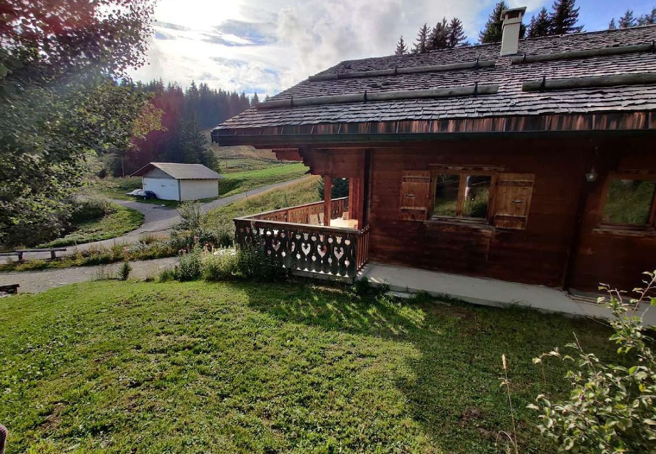 Chalet in Hauteluce - Chalet