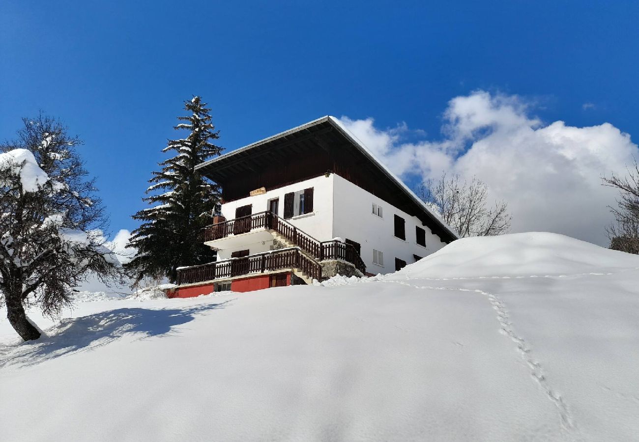 Apartment in Notre-Dame-de-Bellecombe - Flat