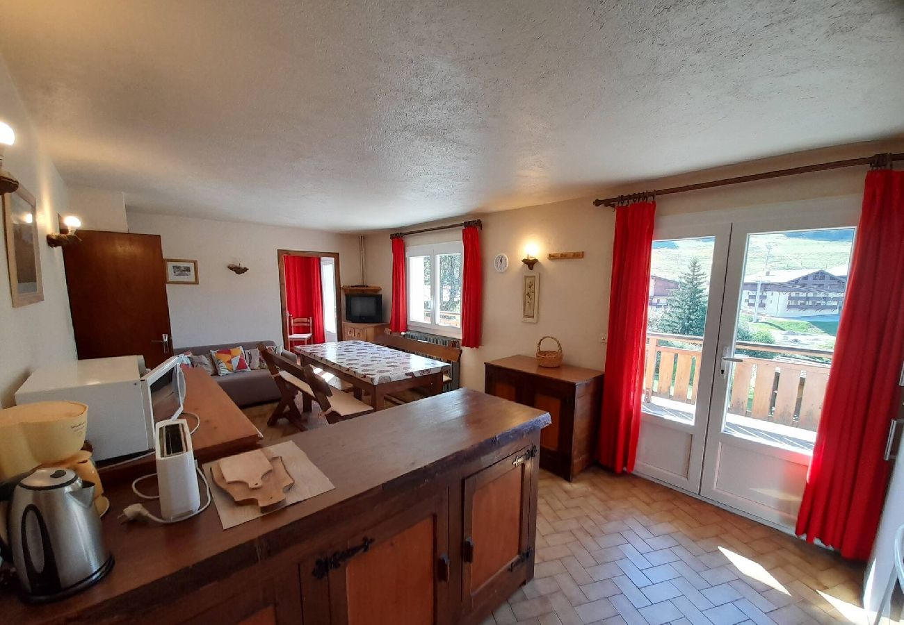 Apartment in Notre-Dame-de-Bellecombe - Flat with garden