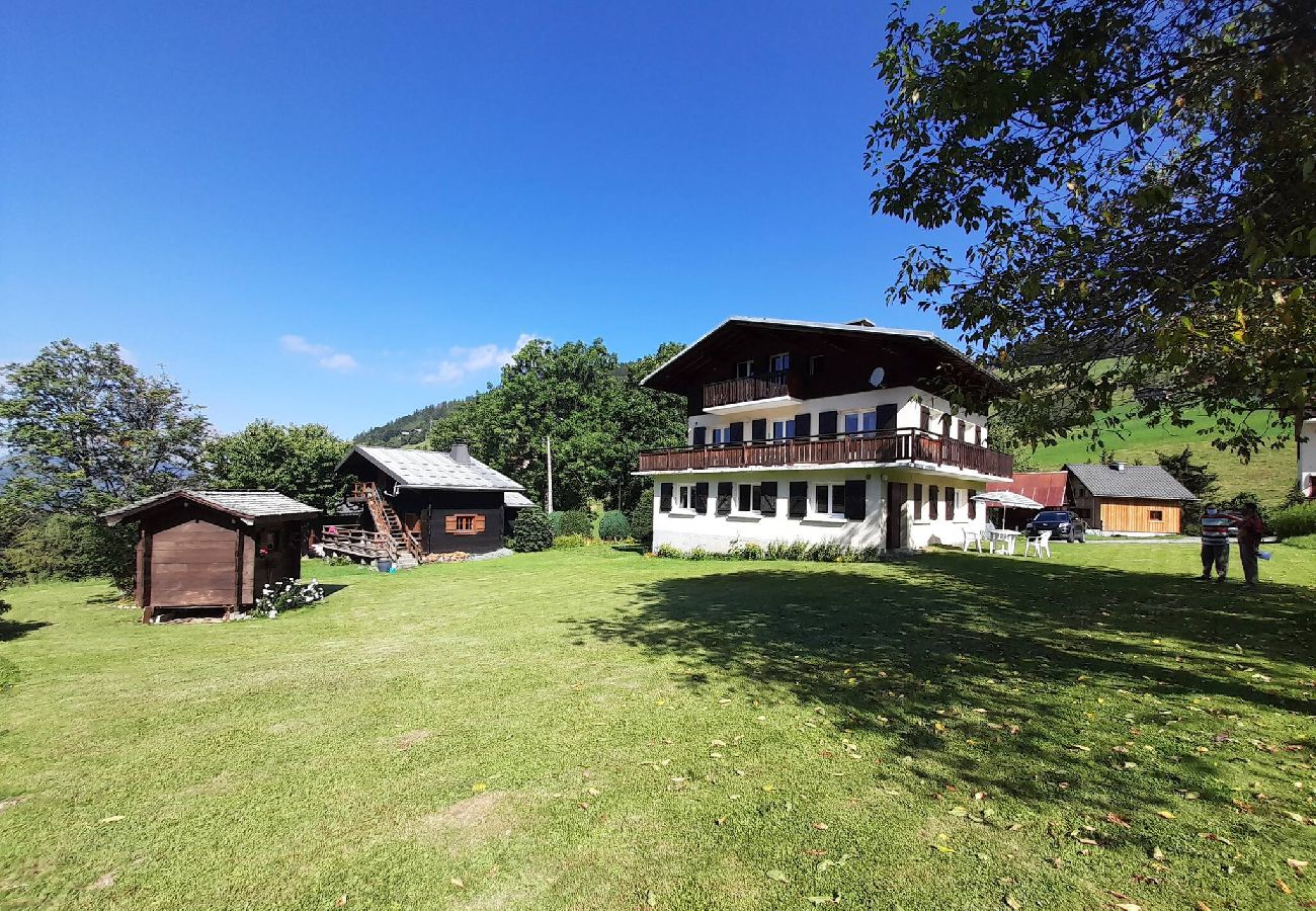 Apartment in Notre-Dame-de-Bellecombe - Flat with garden