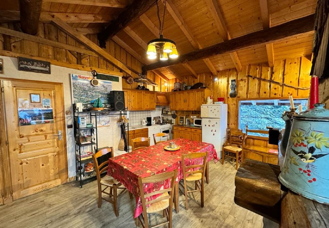 Chalet in Villard-sur-Doron - Chalet