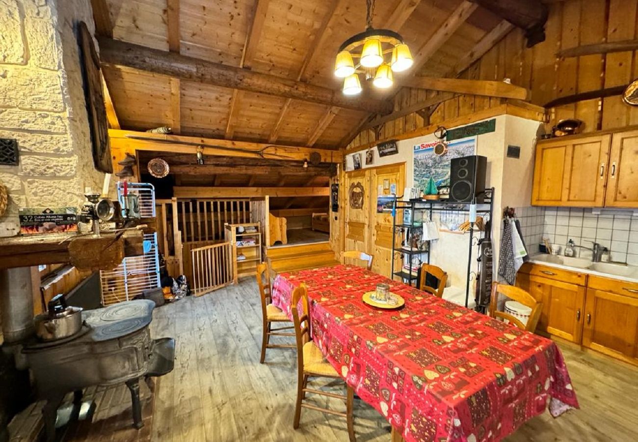 Chalet in Villard-sur-Doron - Chalet