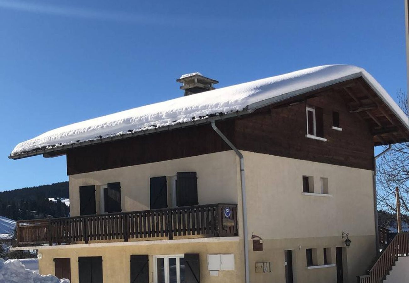 Appartement à Notre-Dame-de-Bellecombe - Vaste appartement avec terrasse et jardin 