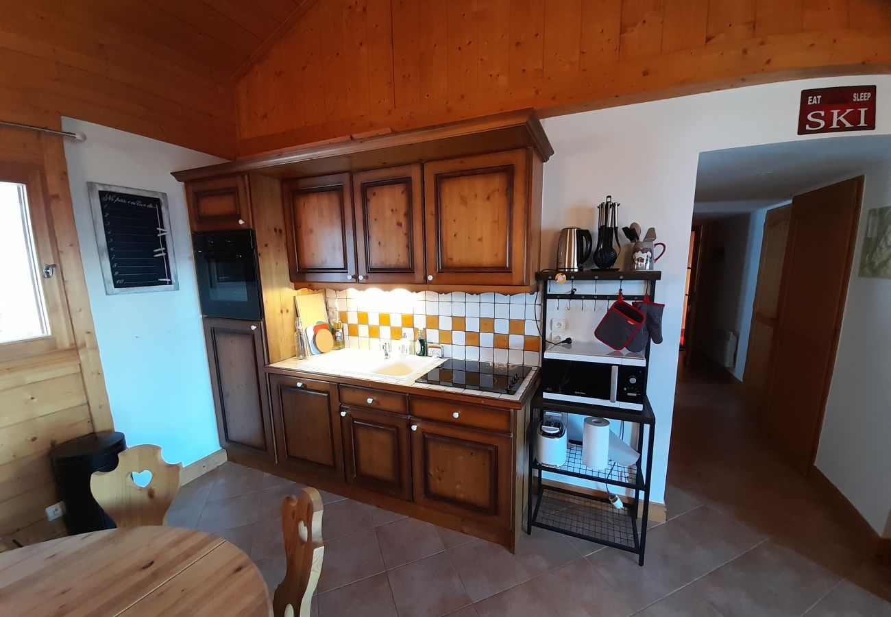 Appartement à Villard-sur-Doron - Appartement avec piscine 100 m des pistes