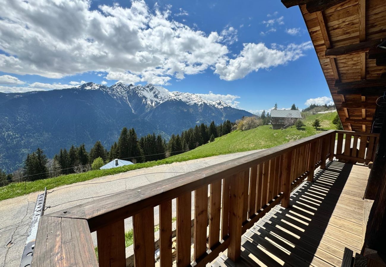 Chalet à Villard-sur-Doron - Chalet typique  à 100 m des pistes