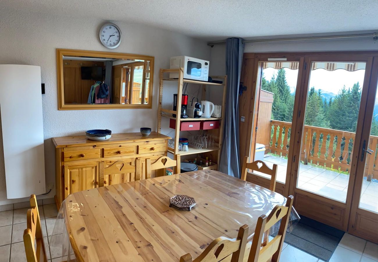 Appartement à Hauteluce - Les Saisies :  appartement familiale avec grande terrasse, skis aux pieds !